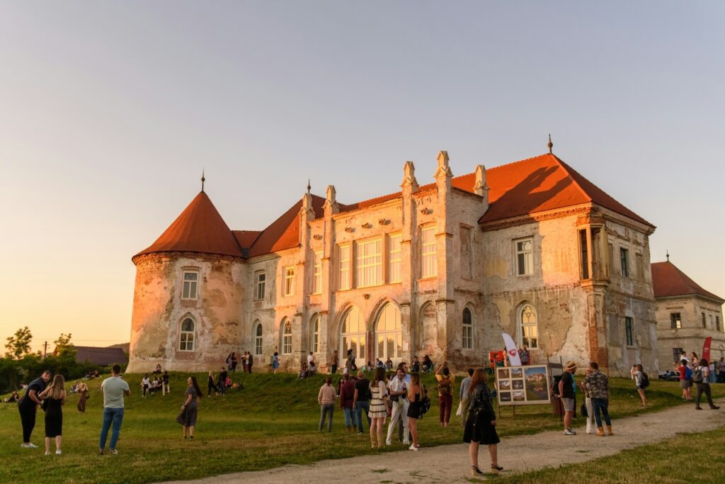 Este începutul a 11 zile cu sute de proiecții, cine-concerte, expoziții, concerte, discuții și evenimente speciale la TIFF. 