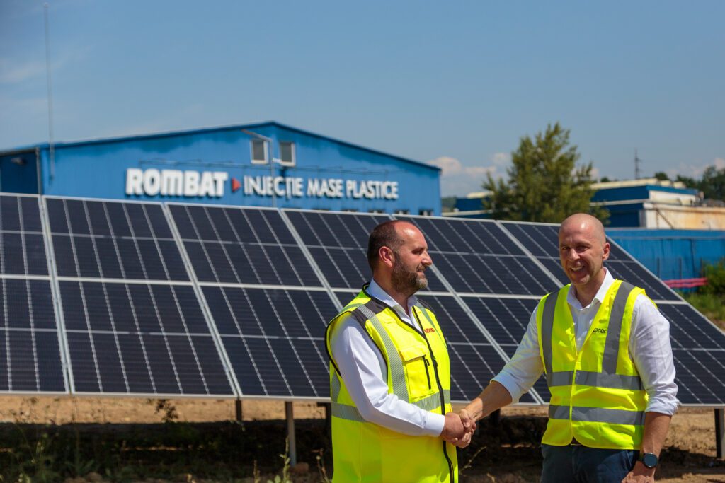 Rombat a consemnat terminarea lucrărilor la cel de-al doilea parc fotovoltaic situat în vecinătatea sediului său din Bistrița, precum și a panourilor amplasate pe acoperișul unităților de producție.