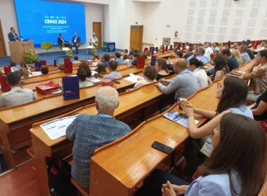Au venit la conferința ERMAS economiști români din afara țării care lucrează în mediul academic sau în instituțiile financiar-bancare.