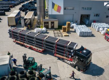 Am reușit să livrăm cu succes țevi de polietilenă în bare de 18 m direct din Parcul Industrial TeraPlast din Sărățel către faimoasa zonă viticolă Tokaj din Ungaria.