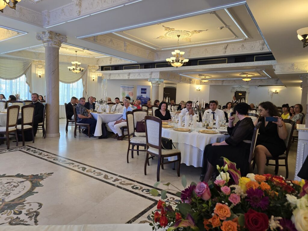 Președintele Camerei de Comerț și Industrie Maramureș (CCIM), Florentin Tuș, a fost unul dintre invitații ediției aniversare a ZNCR, eveniment cu tradiție organizat de filiala Corpului Experților Contabili și Contabililor Autorizați din România (CECCAR).
