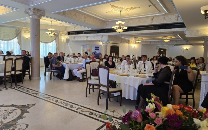 Președintele Camerei de Comerț și Industrie Maramureș (CCIM), Florentin Tuș, a fost unul dintre invitații ediției aniversare a ZNCR, eveniment cu tradiție organizat de filiala Corpului Experților Contabili și Contabililor Autorizați din România (CECCAR).