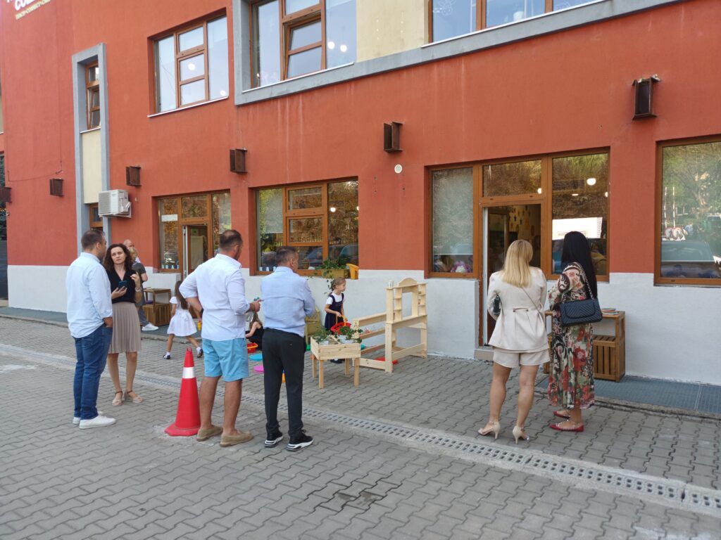 Am vizitat incinta Transylvania College Cluj (TCC), școala preferată a businessmenilor din Cluj, în prima zi a noului an școlar, eveniment conceput pe principiul porților deschise. 