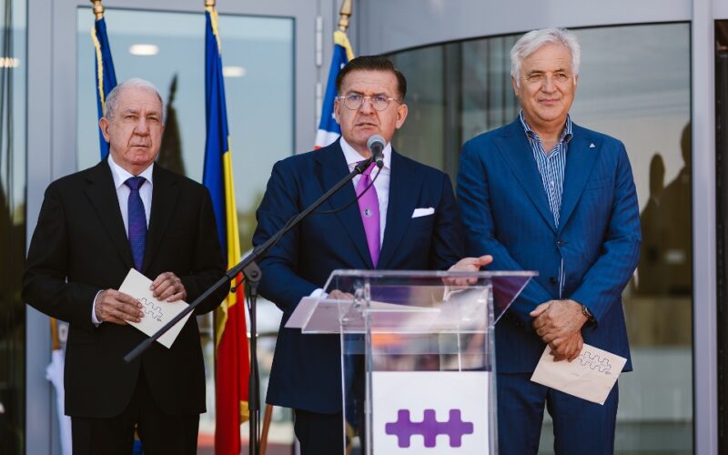 Remus Bența, Daniel Pițurlea și Remus Aurel Bența, fondatori ai Spitalului Oncologic Medex