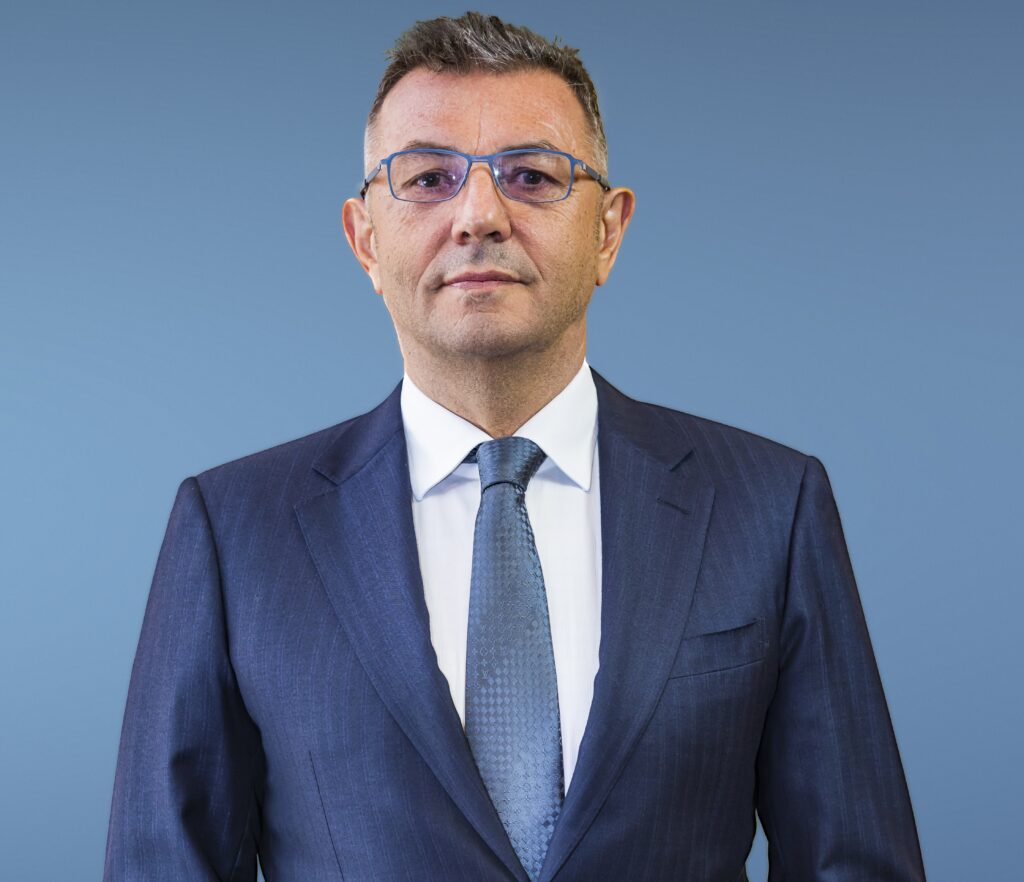Grupul TeraPlast a închis anticipat, după prima zi, faza a doua a majorării de capital social datorită interesului investitorilor care au subscris integral cele 31 de milioane de acțiuni rămase nesubscrise după prima etapă a majorării.