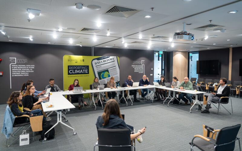 Agenția GRF+ și Asociația Ecoteca anunță startul sezonului de toamnă al Academiei de Jurnalism de Mediu, Reporting: Climate. Programul își propune să ofere jurnaliștilor și creatorilor de conținut instrumentele necesare pentru a aborda în mod profesionist și cuprinzător subiecte de mediu și sustenabilitate.