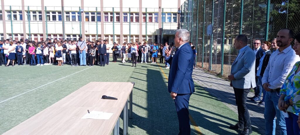 DEER Cluj, cel mai mare operator național de distribuție a energiei electrice, a încheiat parteneriate cu 10 unități de învățământ, pentru susținerea învățământului în sistem dual. 