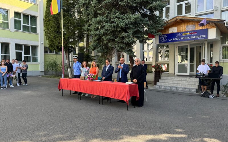 DEER Cluj, cel mai mare operator național de distribuție a energiei electrice, a încheiat parteneriate cu 10 unități de învățământ, pentru susținerea învățământului în sistem dual. 