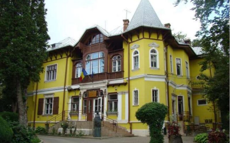 Universitatea Babeș-Bolyai (UBB) va pune la bătaie 20,3 milioane de lei, fără taxa pe valoarea adăugată, pentru restaurare generală, amenajare mansardă și remodelarea accesului la corpul 1.