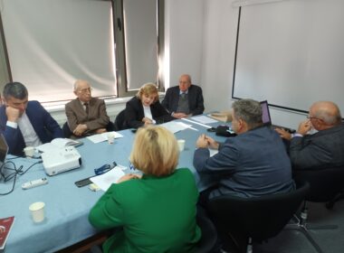 Virgil Bontescu a fost un bancher atipic, o speranță pierdută – pentru că rudele lui voiau să facă din el unul desăvârșit.