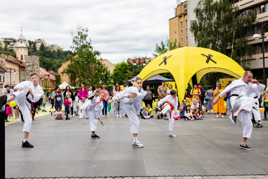 Urban Playfield, festivalul sporturilor luate în joacă pentru cei mici și cei mari,  a încheiat cu succes turul național din acest an în care a ajuns în 10 orașe.