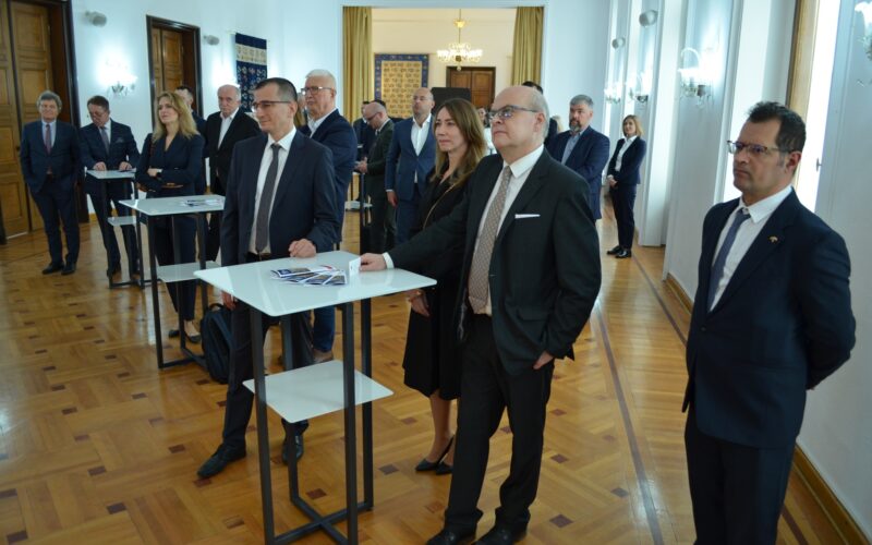 Camera Bilaterală de Comerț și Industrie Polono-Română (PRBCC) și Camera de Comerț a Poloniei organizează, în perioada 19-21 noiembrie, o misiune comercială cu companii din această țară în Cluj-Napoca, Brașov și București.