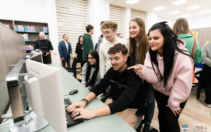 BRD – Groupe Societe Generale (BRD-GSG), Facultatea de Științe Economice și Gestiunea Afacerilor (FSEGA) și Universitatea Babeș-Bolyai (UBB) au finalizat prima bibliotecă din Cluj din rețeaua BRD HUBs, investiție de 130.000 €.