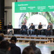 Bayer România a organizat evenimentul "Sustainability Talks: amplificarea vocii fermierilor în România”, la Stația de Procesare a Semințelor din Sinești (SPSS), subliniind angajamentul companiei de a sprijini agricultura sustenabilă și de a amplifica vocile fermierilor români.