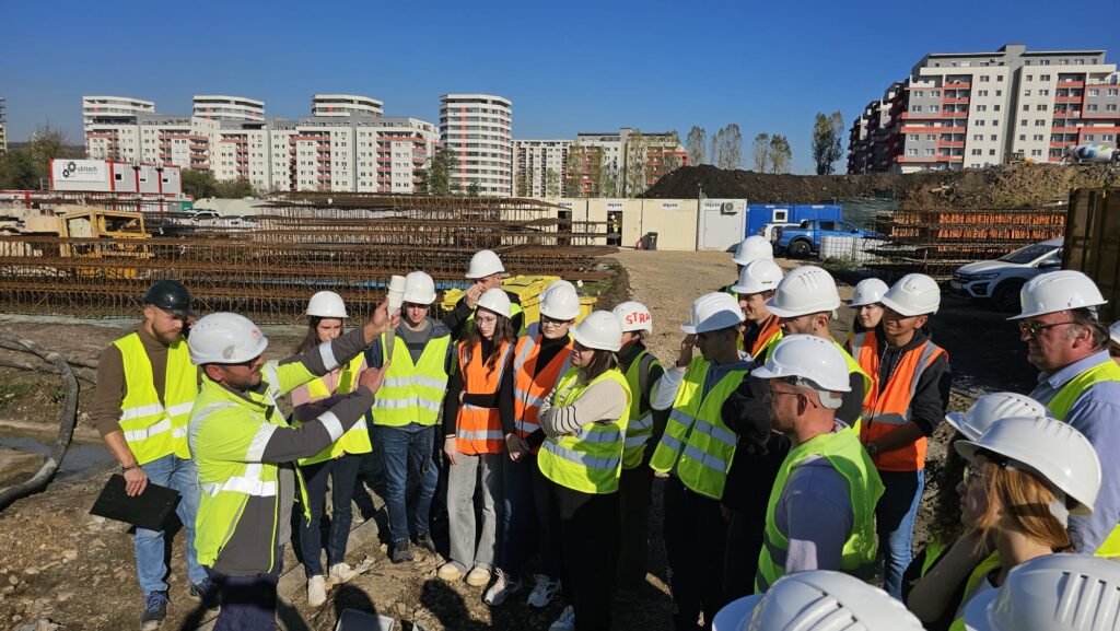 Suntem încântați să vă prezentăm noi imagini de pe unul dintre șantierele noastre din județul Cluj, acolo unde stadiul lucrărilor la prima etapă a proiectului de construire a Spitalului Regional de Urgență (SRU) a ajuns la peste 80%.