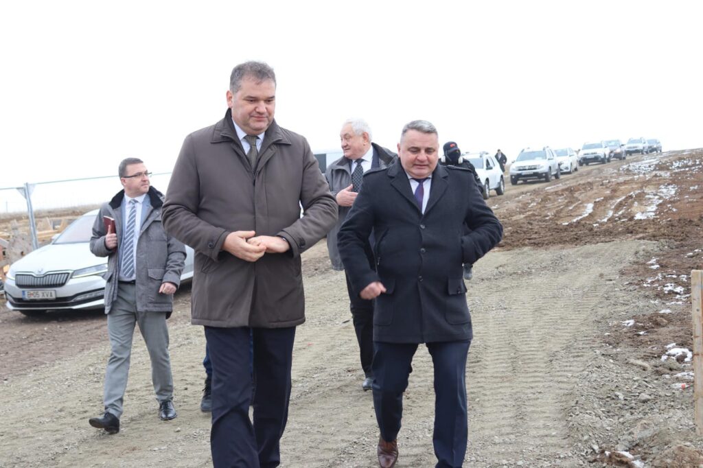 Attila Cseke a analizat modernizarea infrastructurii rutiere din județ ce trebuie modernizată prin Programul Național Anghel Saligny (PNAS) și a fost pe mai multe șantiere.