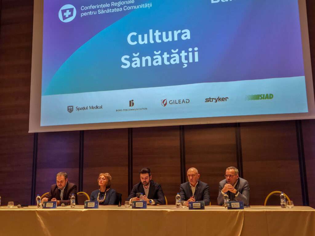 prof. dr. Florin George Horhat, director medical al Spitalului de Urgență pentru Copii „Louis Țurcanu” Timișoara, conf. univ. dr. Stela Iurciuc, decan al Facultății de Asistență Medicală din cadrul Universității de Medicină și Farmacie Victor Babeș din Timișoara, Adrian Bădescu, fondatorul Clinicilor Medicis și a spitalului Medicis din Timișoara, prof. dr. Șerban Negru, medic primar oncolog și președinte al Centrului OncoHelp din Timișoara, discuție moderată de către Bogdan Romaniuc de la Boro PR & Comunications