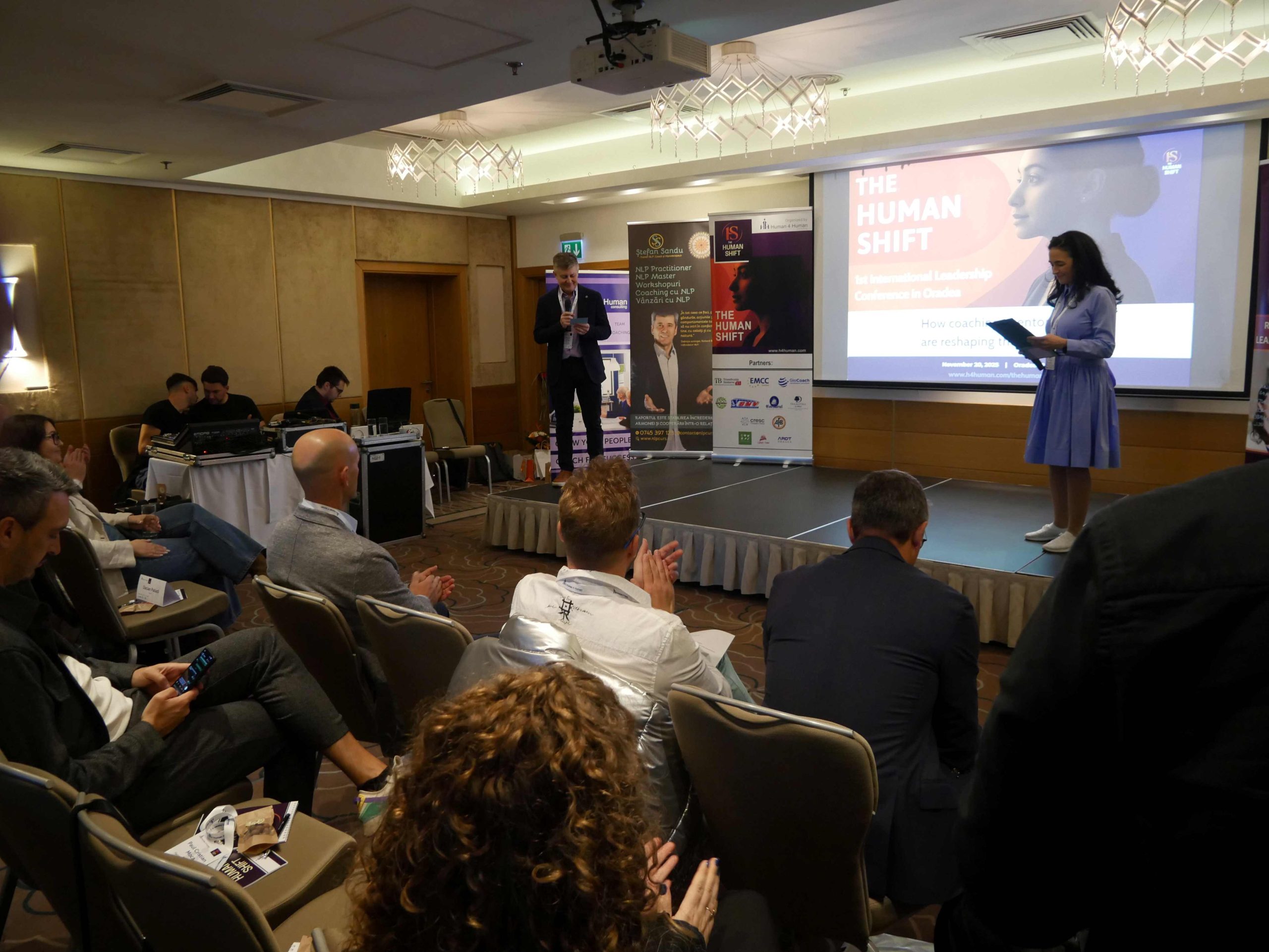 Cum rămânem umani în era AI: Lecțiile de la „The Human Shift” Oradea